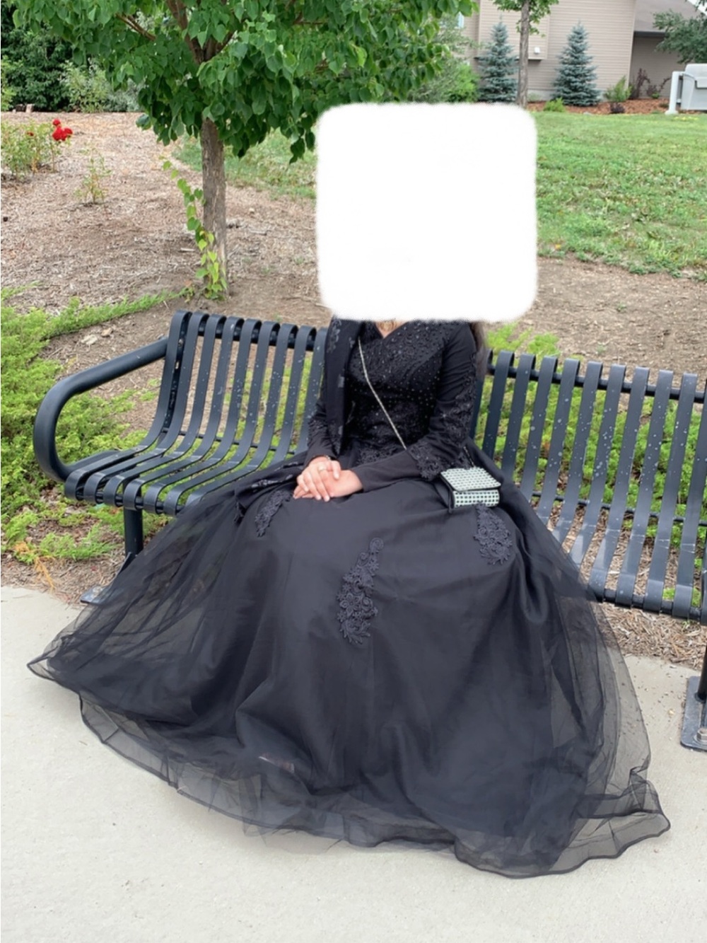 Elegant Black Tulle Ball Skirt - Women's Full-Length Grad/Prom dress